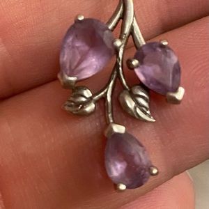 Amethyst gem w leaves necklace charm, no chain